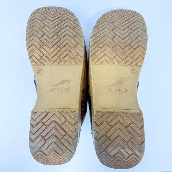 Dansko Saundra Brown Leather Embossed Clogs Mules Women's 42 Scandinavian Style - Picture 9 of 12
